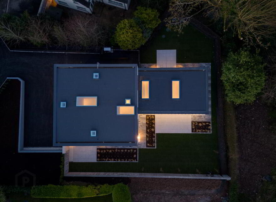 Monad, 7a Glen Road, Cultra, Holywood, BT18 0HB