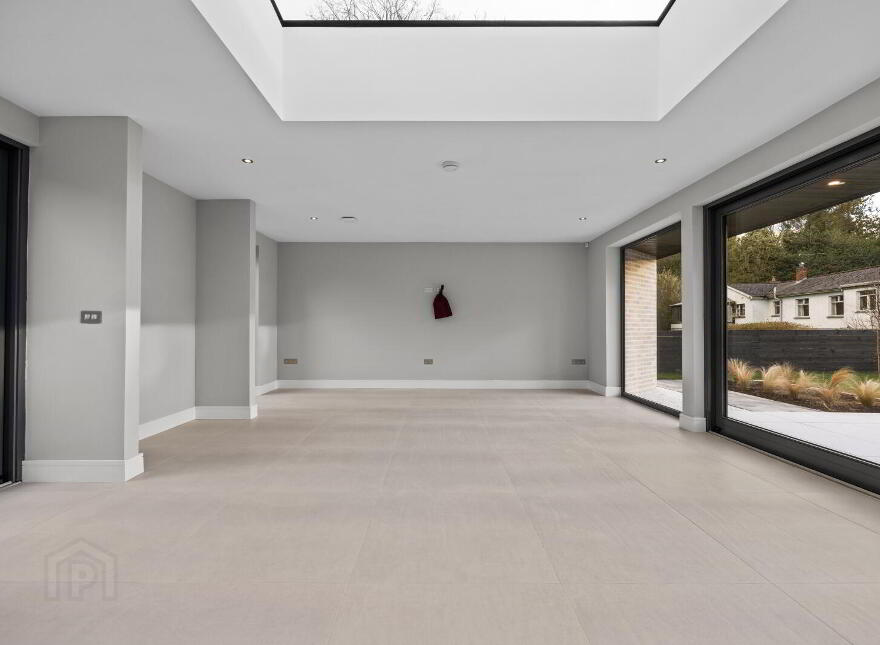 Monad, 7a Glen Road, Cultra, Holywood, BT18 0HB
