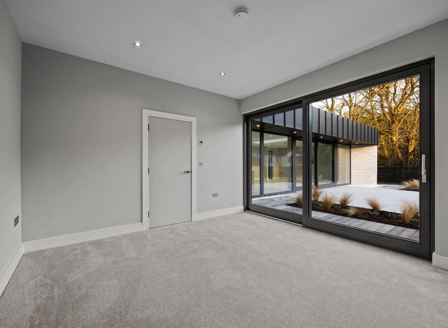 Monad, 7a Glen Road, Cultra, Holywood, BT18 0HB