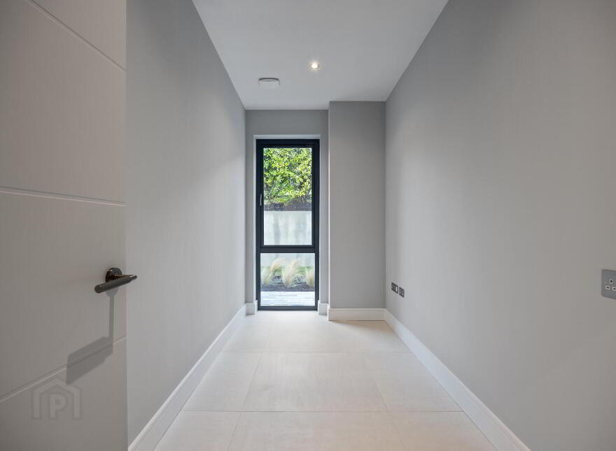 Monad, 7a Glen Road, Cultra, Holywood, BT18 0HB