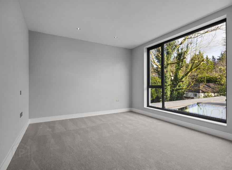 Monad, 7a Glen Road, Cultra, Holywood, BT18 0HB
