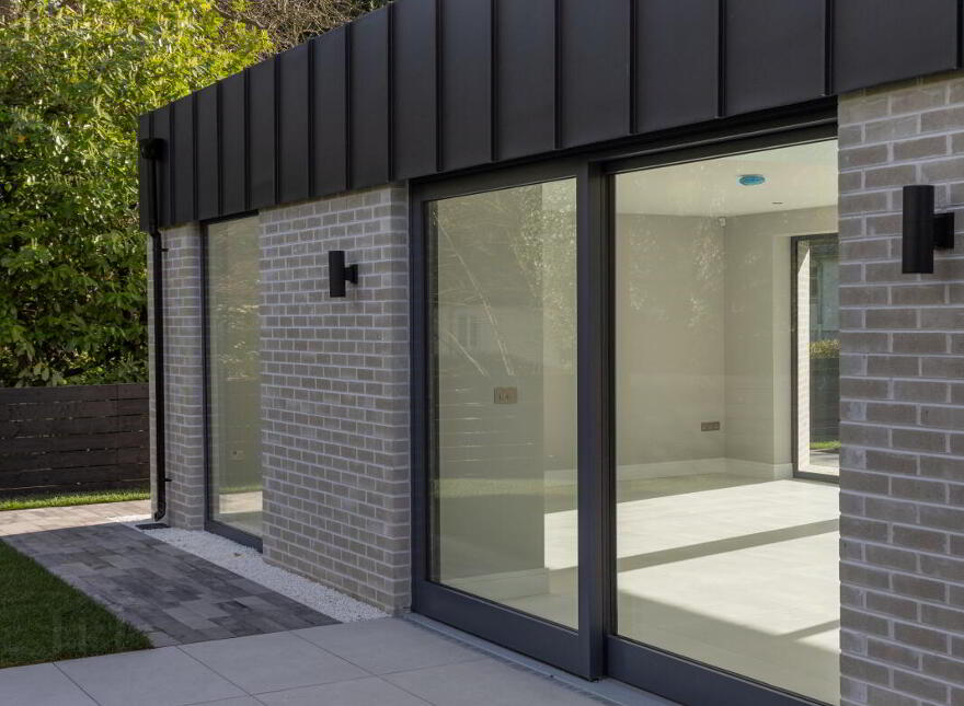 Monad, 7a Glen Road, Cultra, Holywood, BT18 0HB