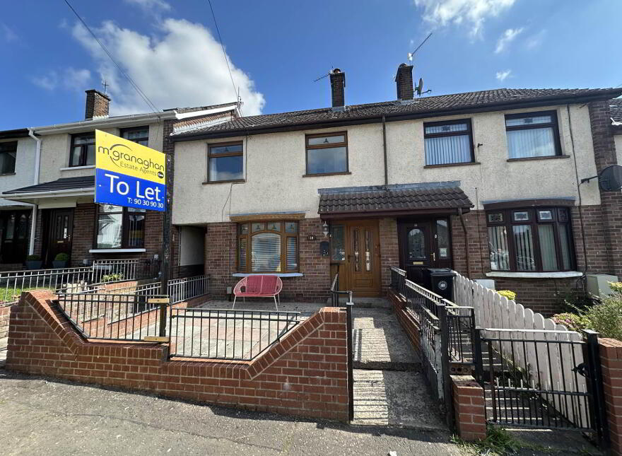 18 Tullymore Drive, Belfast, BT11 8NH photo