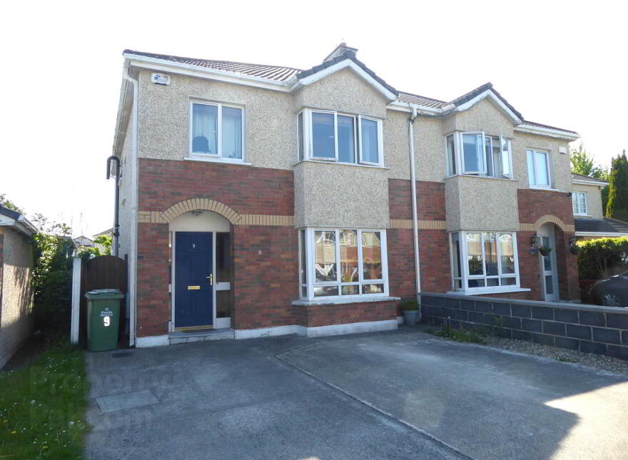 9 The Green, Pheasant Run, Clonee, Dublin, D15W5A4 photo