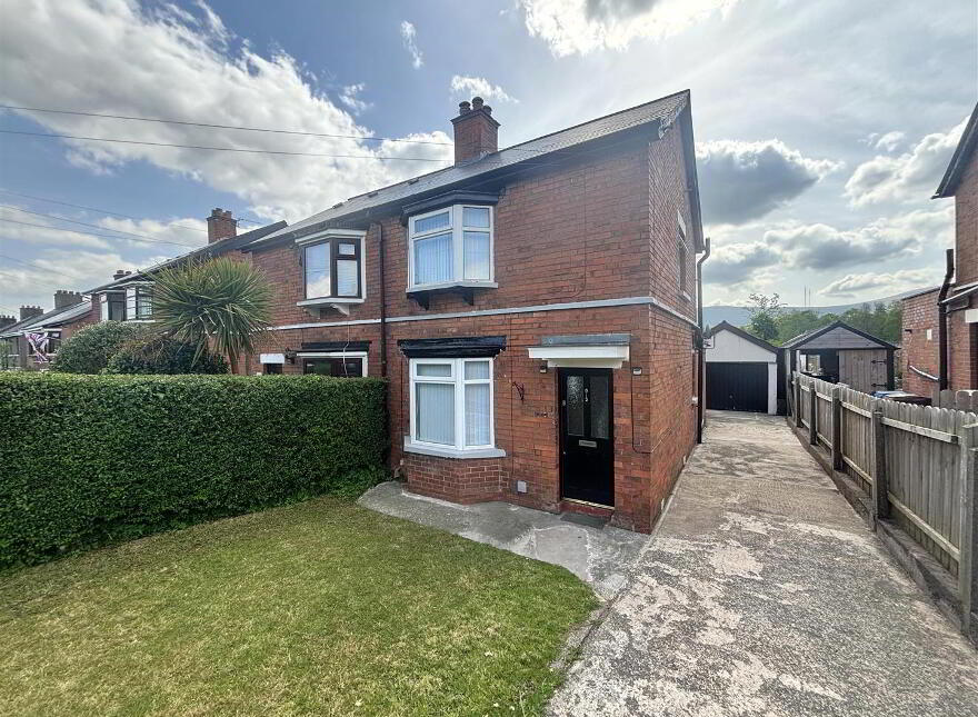 678 Oldpark Road, Belfast, BT14 6QN