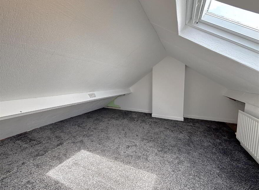 678 Oldpark Road, Belfast, BT14 6QN