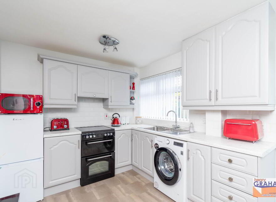 51 Manor Park, Lisburn, BT28 1EZ