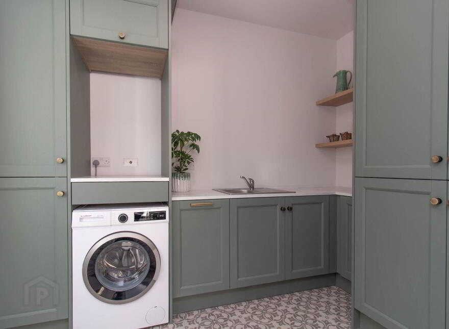 Oakwood, Swellan Park, Cavan Town, H12T0F9