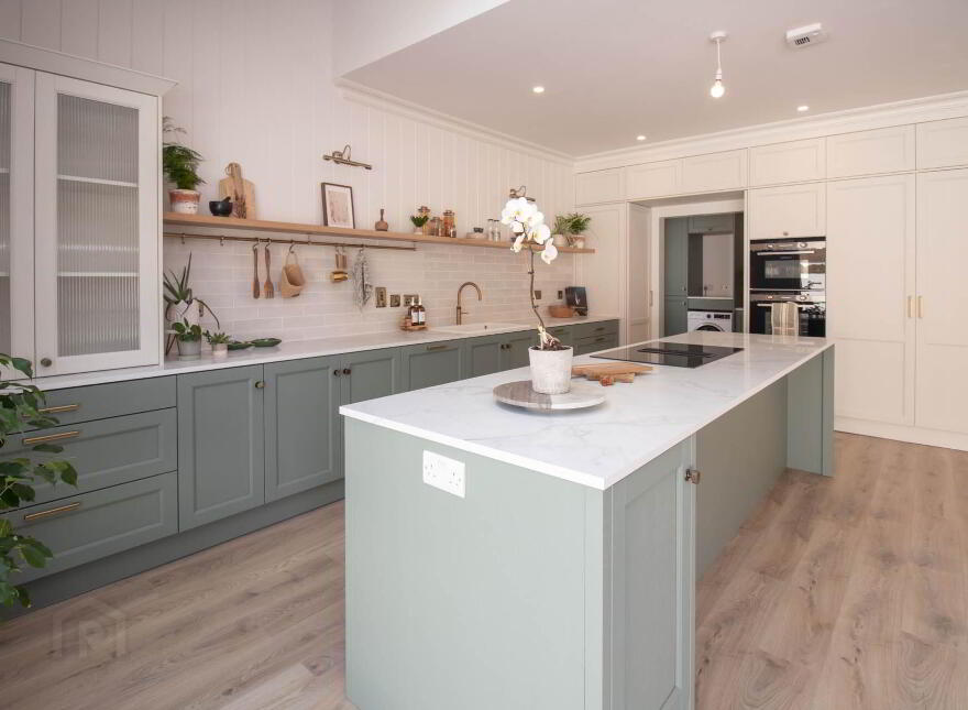 Oakwood, Swellan Park, Cavan Town, H12T0F9