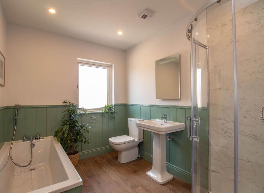Oakwood, Swellan Park, Cavan Town, H12T0F9