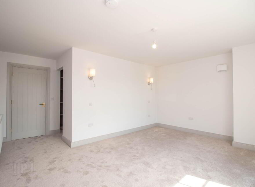 Oakwood, Swellan Park, Cavan Town, H12T0F9