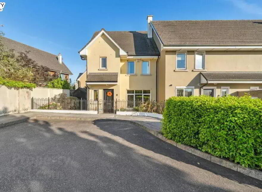 213 Maple Woods, Ballinacurra, Midleton photo