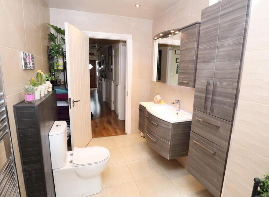 6 Laburnum Turret, North Road, Drogheda
