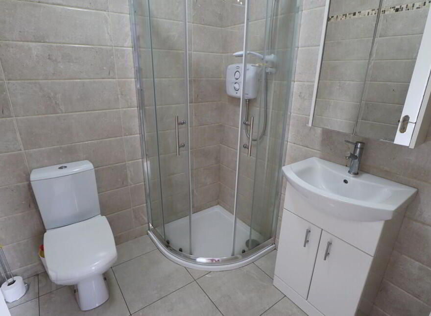 6 Laburnum Turret, North Road, Drogheda