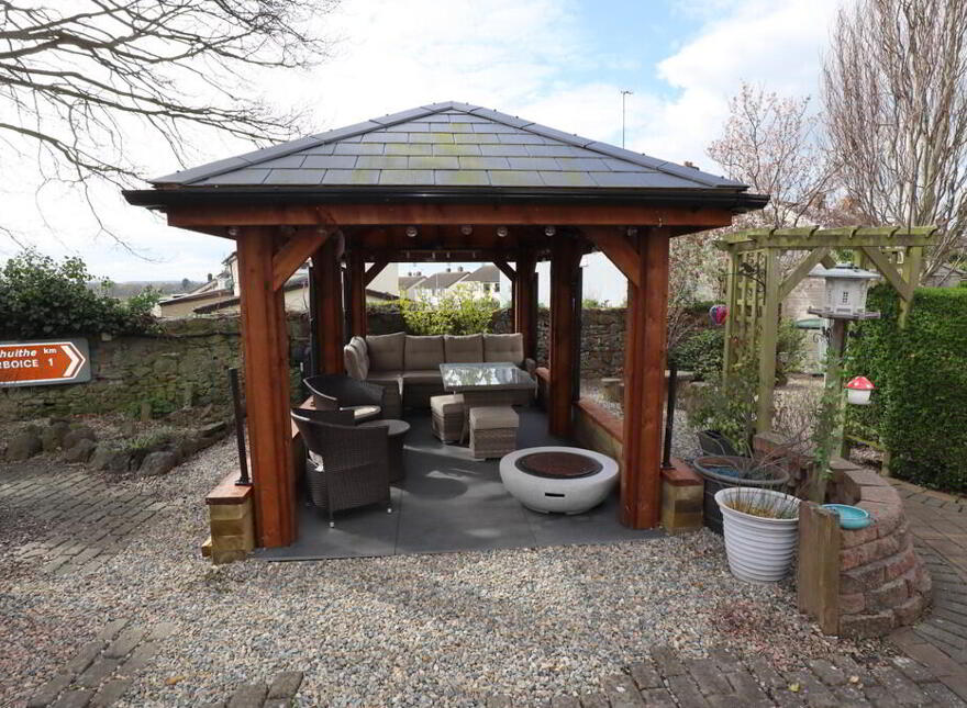 6 Laburnum Turret, North Road, Drogheda