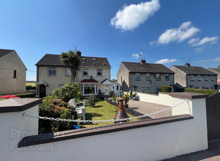 41 Grant Avenue, Randalstown, BT41 3AP photo