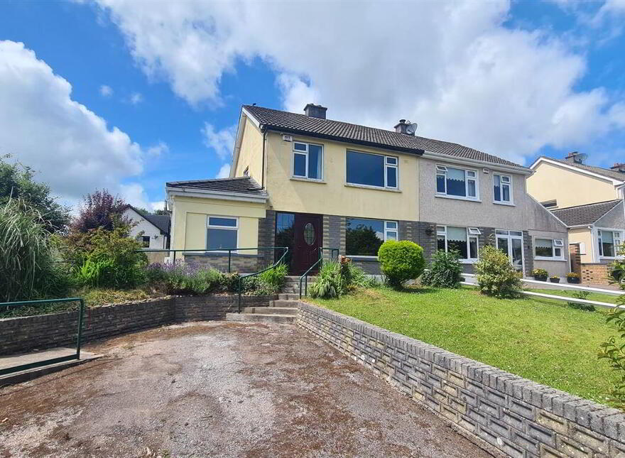 7 Coolroe Heights, Ballincollig photo