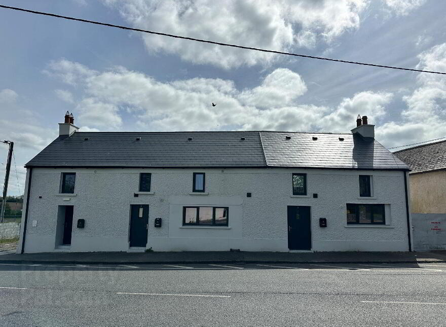 Apartments 1 - 4, 11-12 Barrack Street, Goresbridge, R95 photo