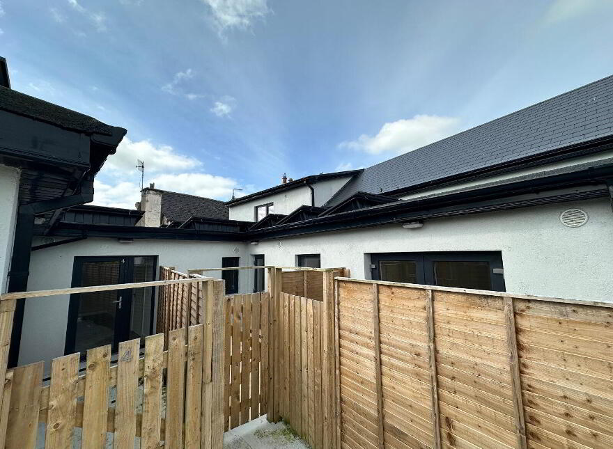 Apartments 1 - 4, 11-12 Barrack Street, Goresbridge, R95XFN8
