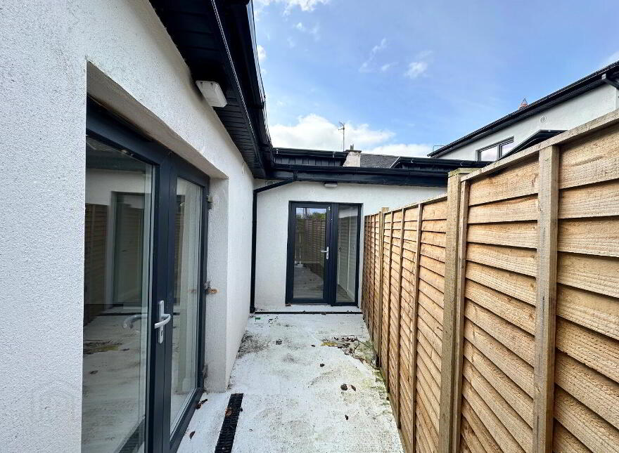 Apartments 1 - 4, 11-12 Barrack Street, Goresbridge, R95XFN8