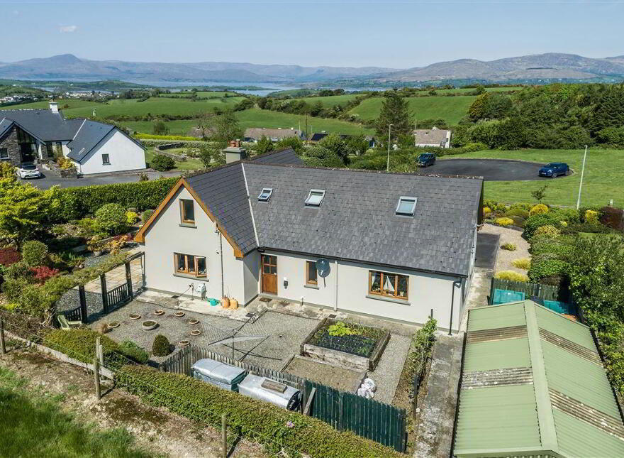 7 Heatherfields, Ardnageehy, Bantry