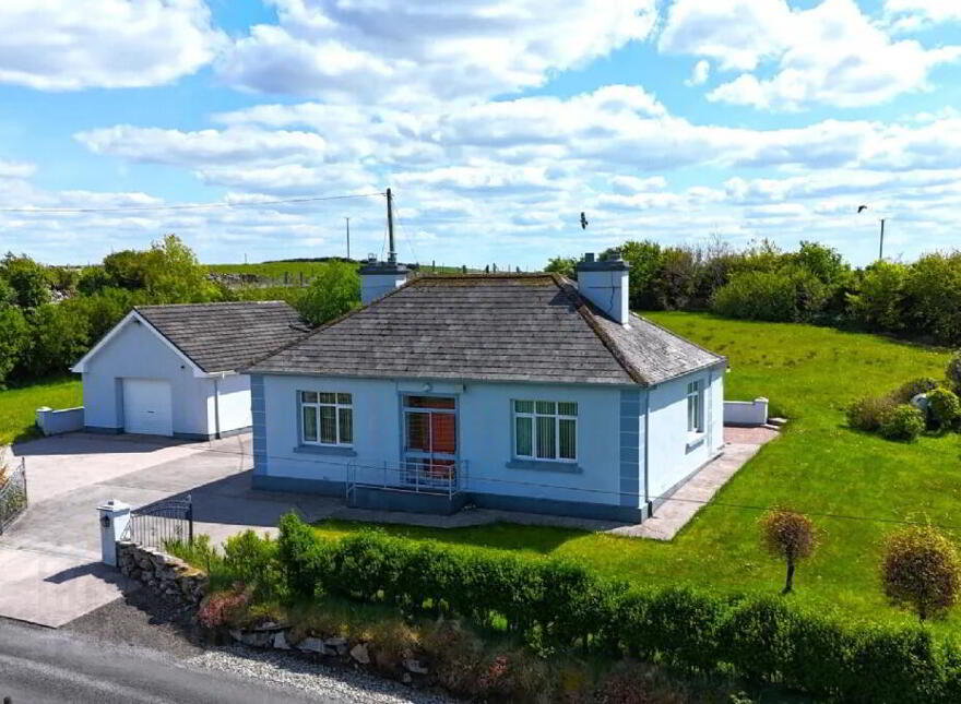 Midfield, Swinford, F12P262 photo