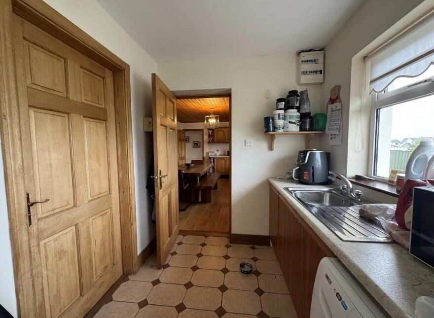 Casa Mar, Main Street, Enniscrone, F26E678