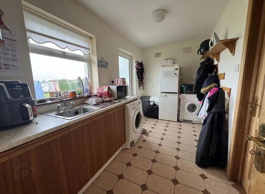 Casa Mar, Main Street, Enniscrone, F26E678