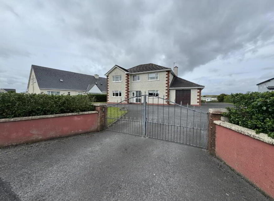Casa Mar, Main Street, Enniscrone, F26E678