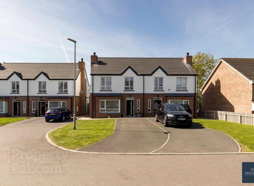9 Linen Green, Waringstown, BT66 7WU photo