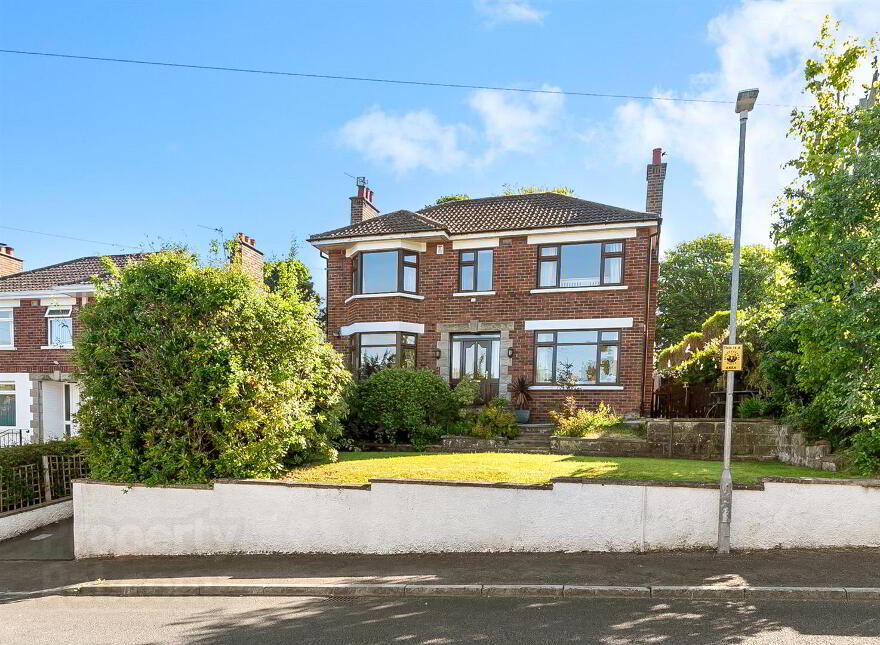4a Cairnburn Crescent, Belfast, BT4 2HU photo