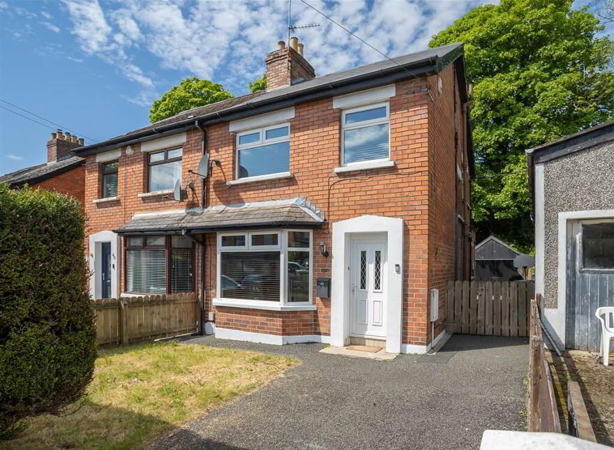 38 Sunnyhill Park, Dunmurry, Belfast, BT17 0PZ photo