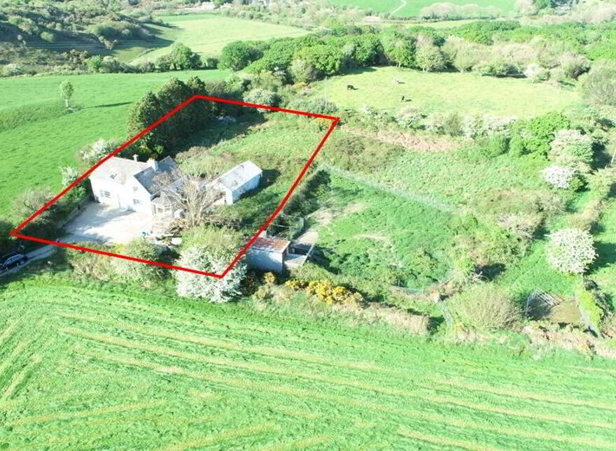 Castlelands, Enniskeane, Ballineen, P47A378