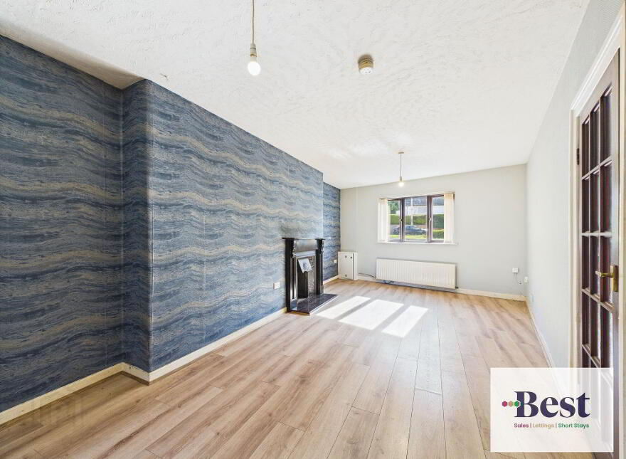 76 Circular Road, Larne, BT40 3AH