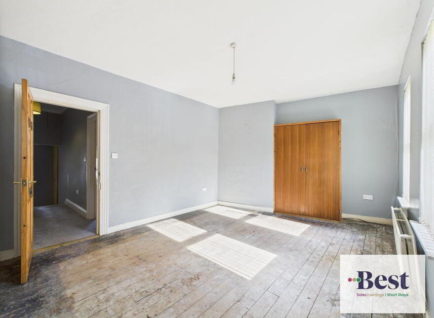 76 Circular Road, Larne, BT40 3AH