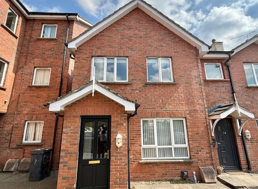 12 The Old Fort, Strathfoyle, Derry, BT47 6SU photo