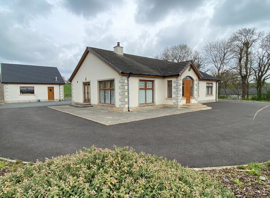 73 Drennan Road, Boardmills, Lisburn, BT27 6UW photo