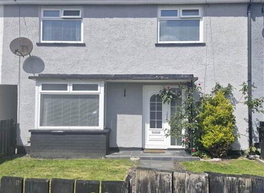 38 Elm Corner, Dunmurry, Belfast, BT17 9PZ photo