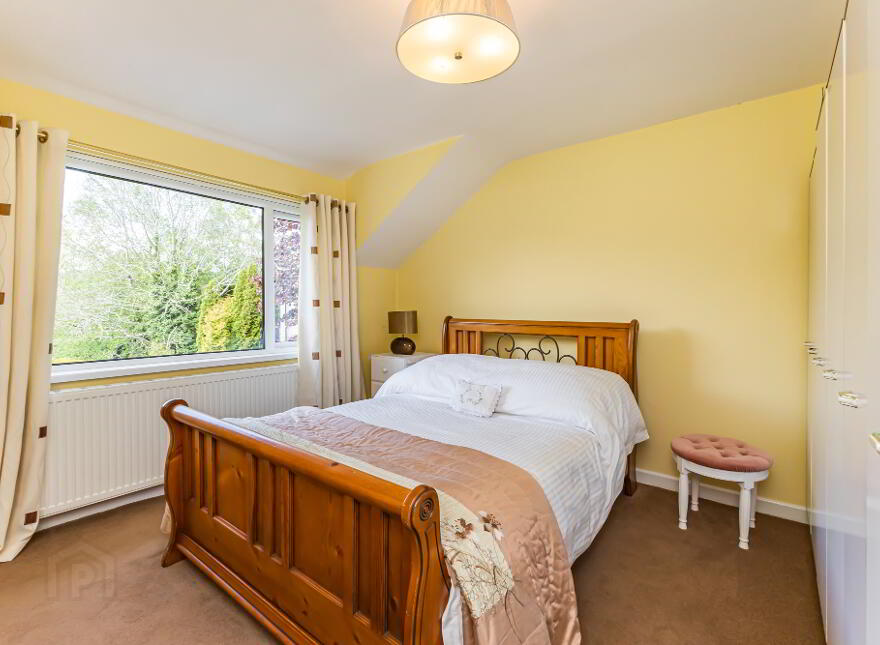 River Side, 6 Smalls Road, Warrenpoint, Newry, BT34 3PL