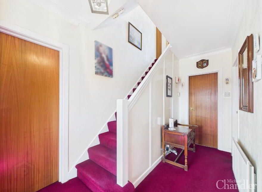 35 Glenholm Crescent, Belfast, BT8 6LT