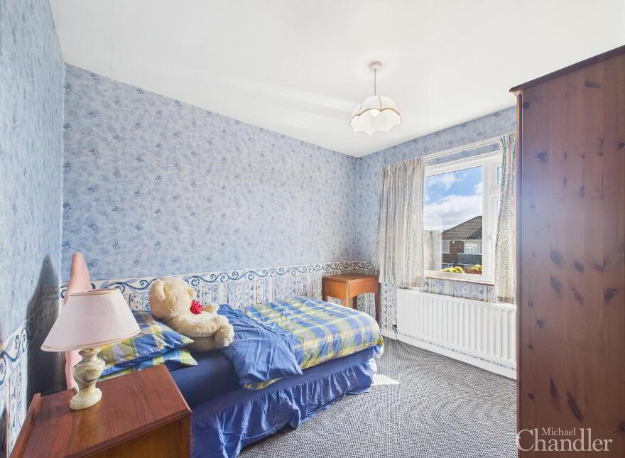 35 Glenholm Crescent, Belfast, BT8 6LT