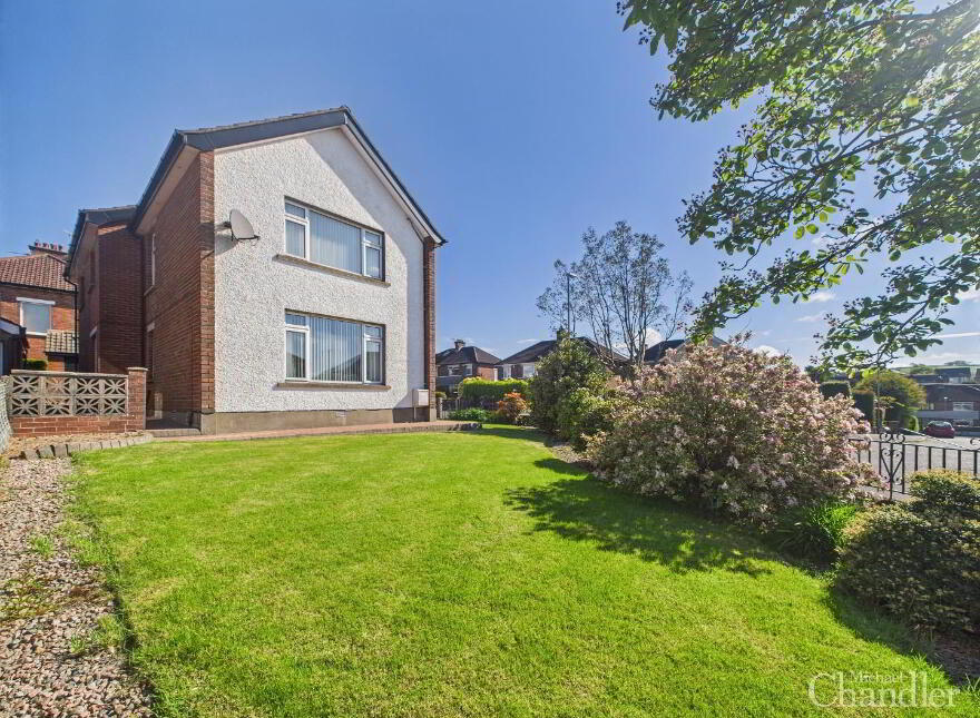 35 Glenholm Crescent, Belfast, BT8 6LT
