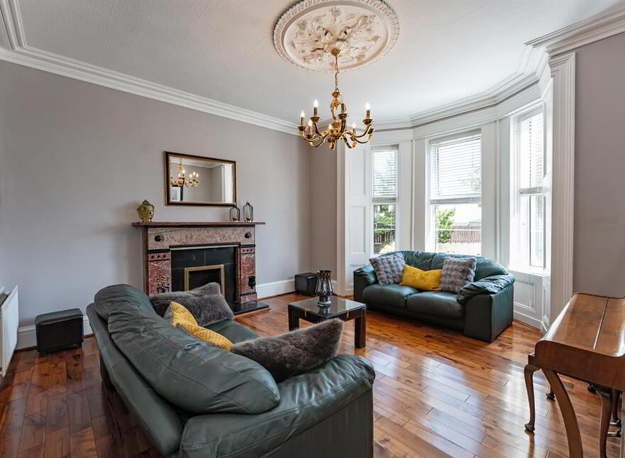 24 Woodburn Road, Carrickfergus, BT38 8PX