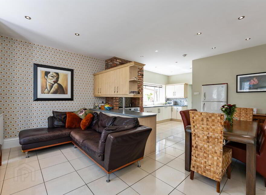 24 Woodburn Road, Carrickfergus, BT38 8PX