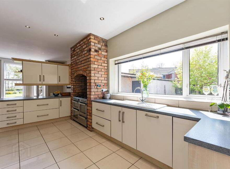 24 Woodburn Road, Carrickfergus, BT38 8PX