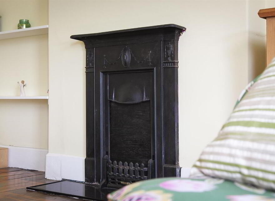 24 Woodburn Road, Carrickfergus, BT38 8PX
