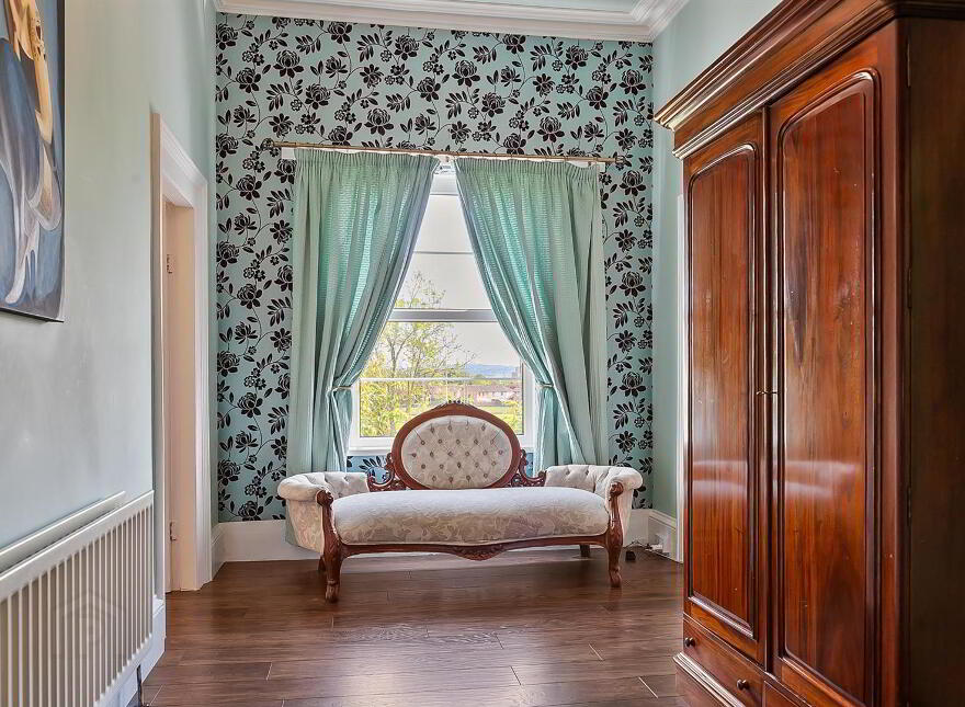 24 Woodburn Road, Carrickfergus, BT38 8PX