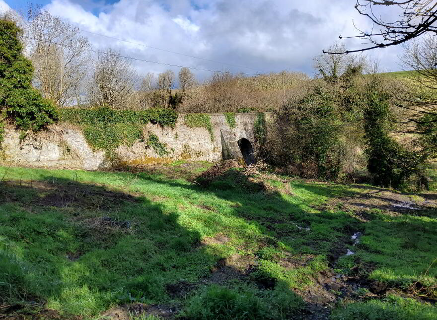 3 ACRES, Knockmooney, Slane