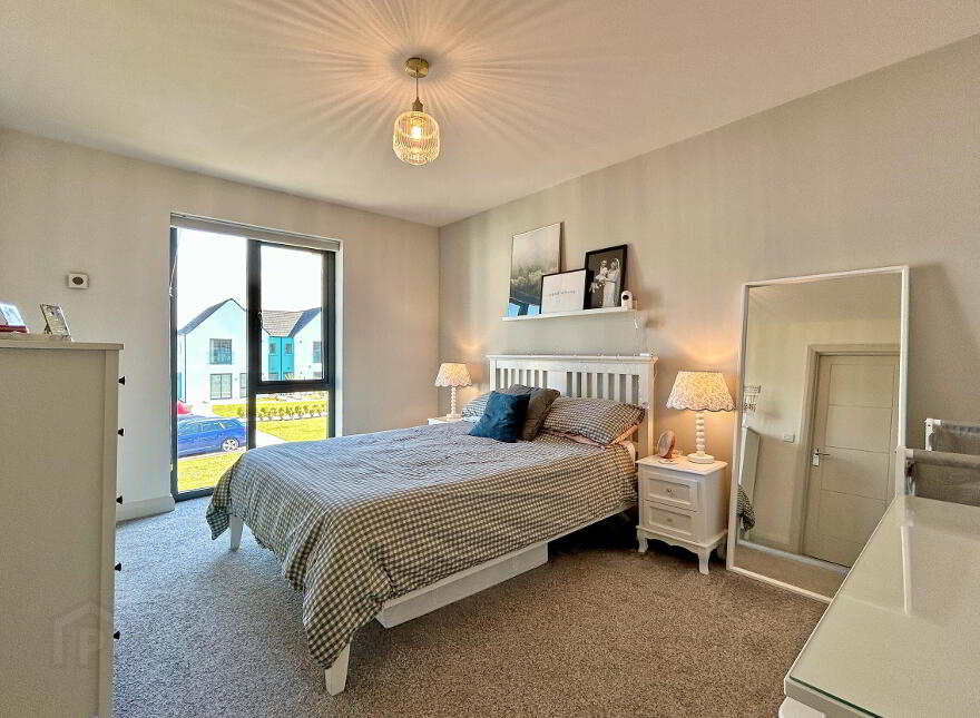 15 Hatheran Square, Portstewart, BT55 7UL