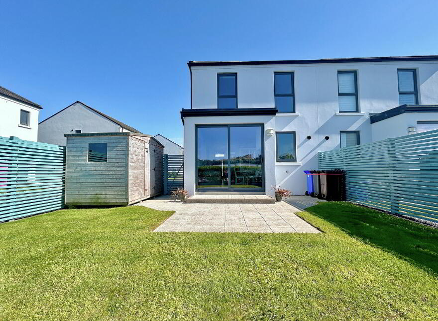 15 Hatheran Square, Portstewart, BT55 7UL